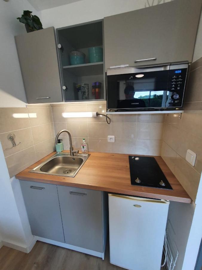 Charmant studio refait à neuf CARNON port 34 Mauguio Esterno foto